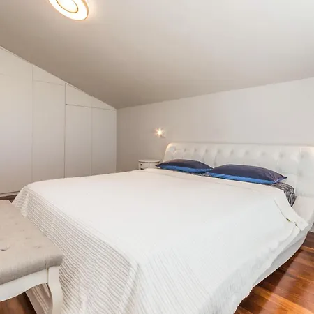 Stunning In Gornje Rastane With Wifi Holiday home *