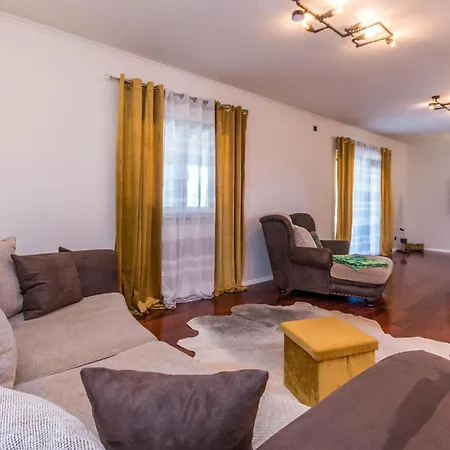 Stunning In Gornje Rastane With Wifi Holiday home *